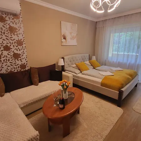 Jokai Apartman Szarvas Exterior photo